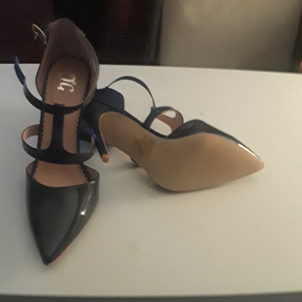Shoes - Picture 3 of 3